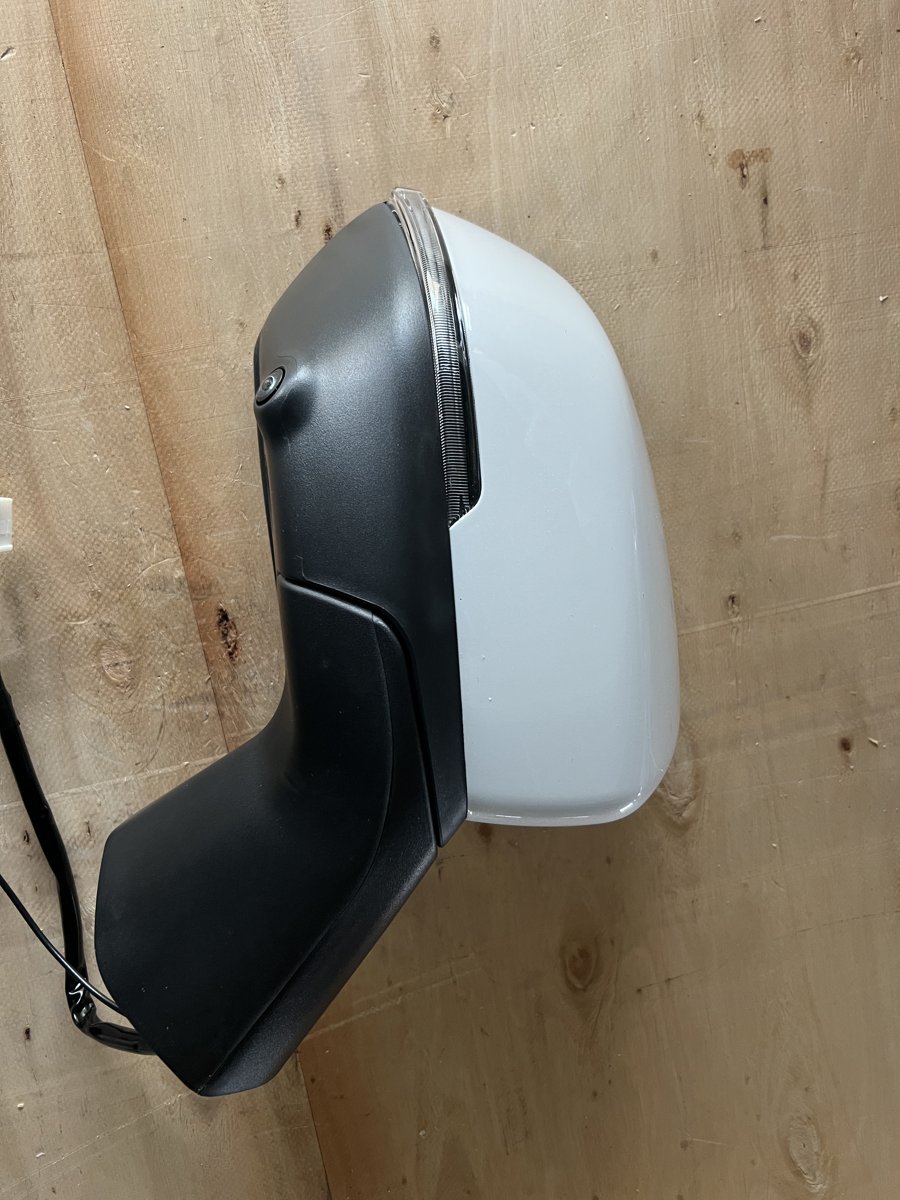 зеркало правое с камерой